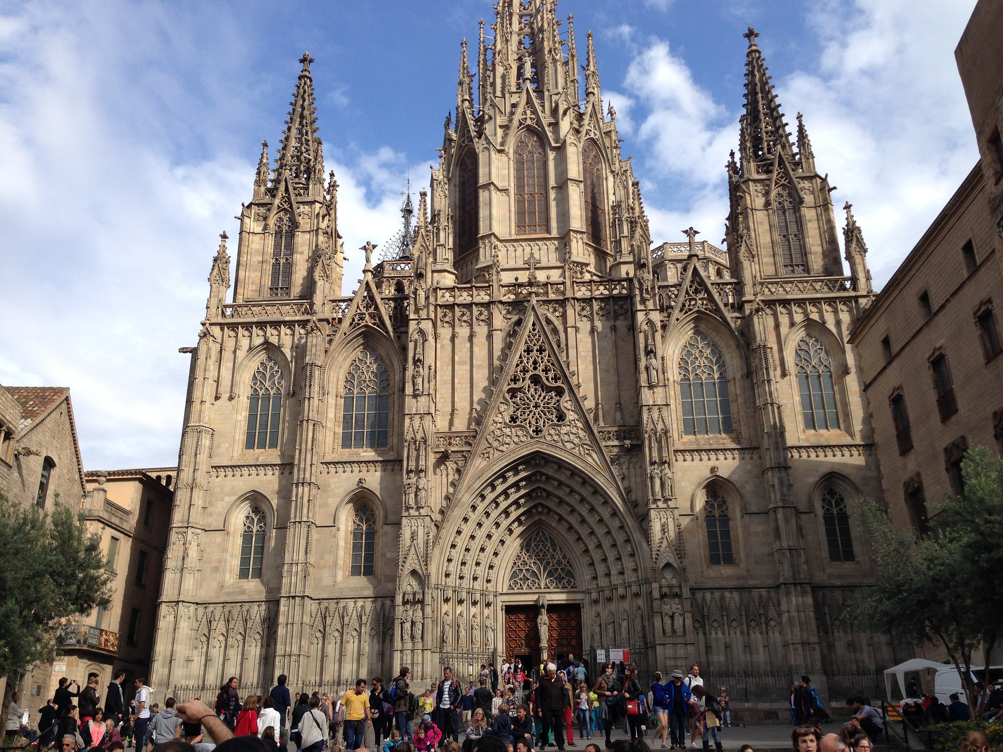 Кафедральный собор Барселоны: описание, история, фото, точный адрес