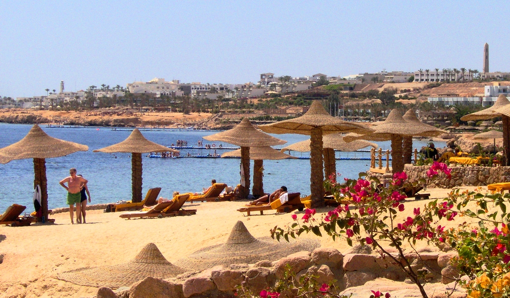 Температура воды египет шарм эль шейх апрель. Египет Шарм-Эль-Шейх. Шармальшейх Египет. Панорама Наама Шарм-Эль-Шейх. Пляжи шармаль шейха.