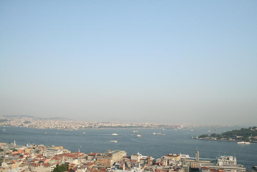 Стамбул какое море частный посредник в германии