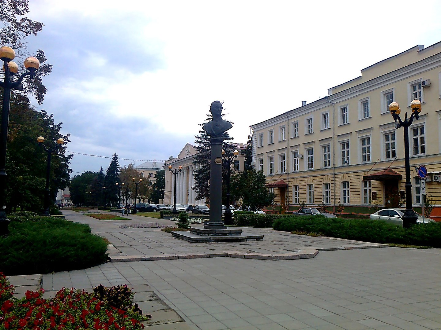 Памятник державину в тамбове