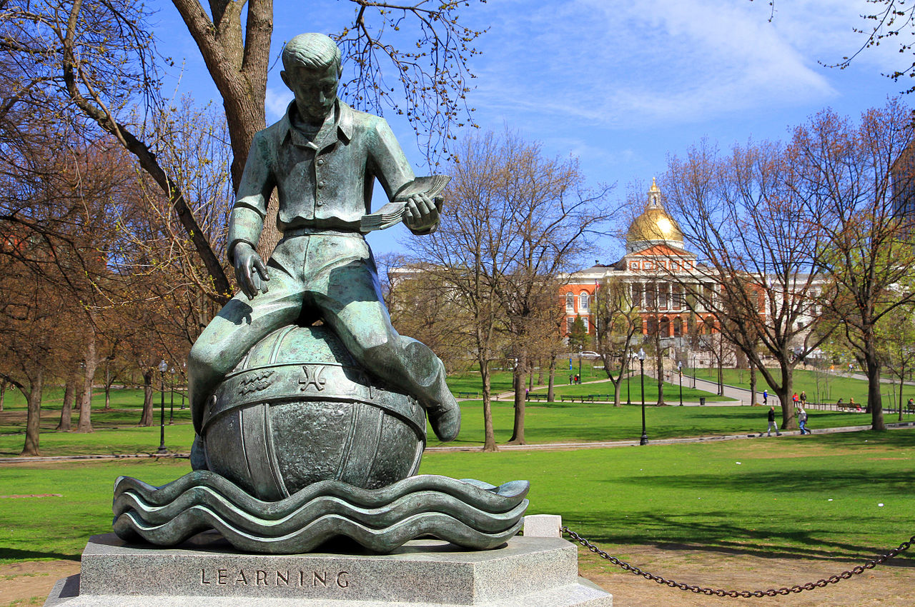 Статуя штат Массачусетс