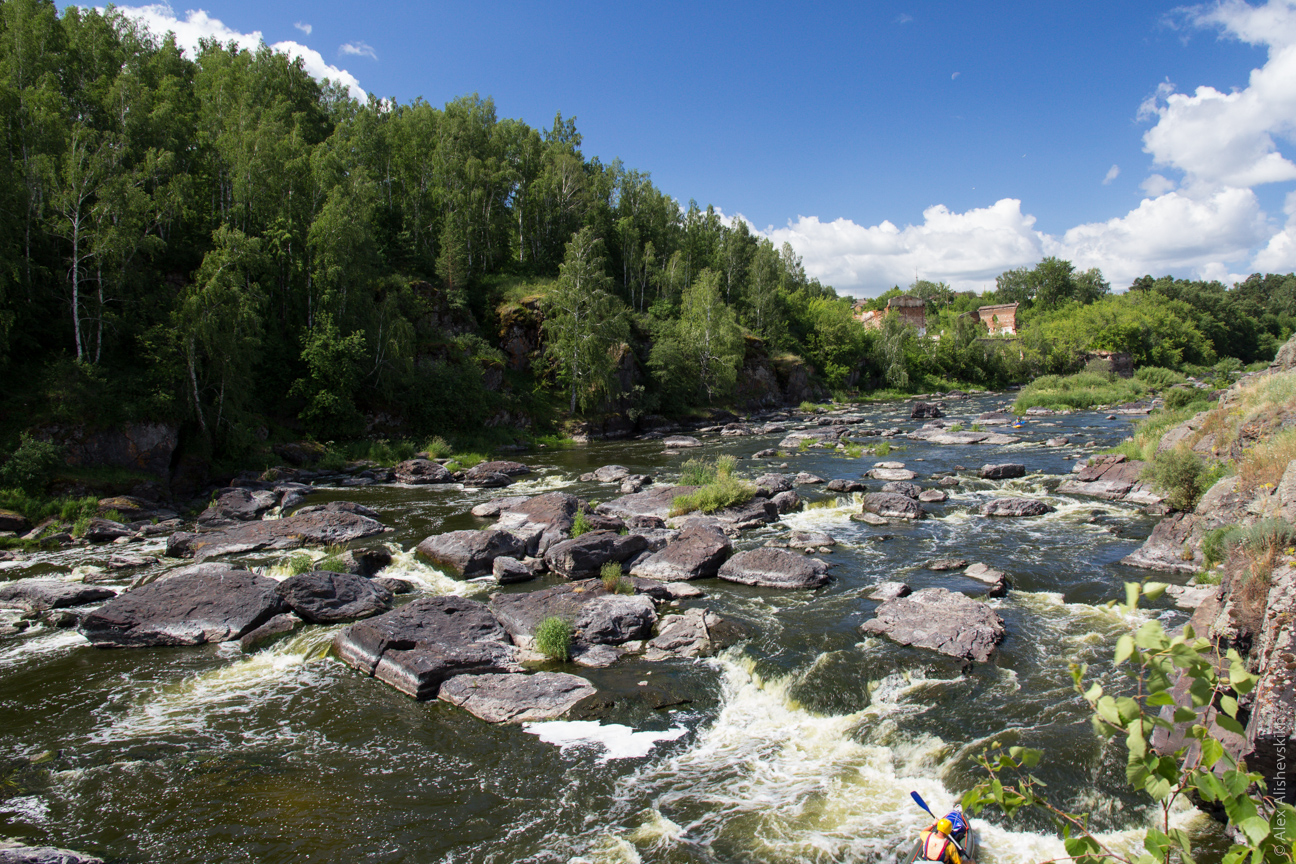 Порог ревун фото летом