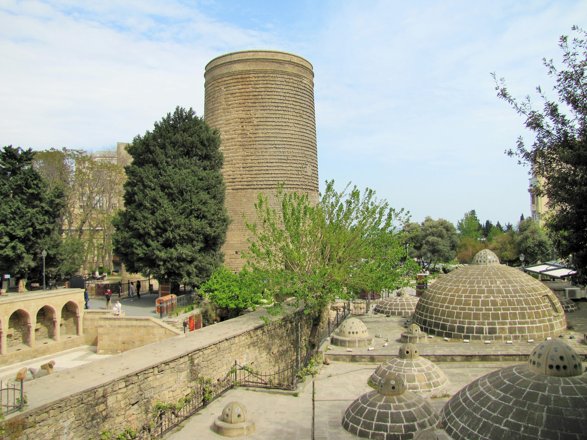 Девичья башня в Баку: описание, история, экскурсии, точный адрес