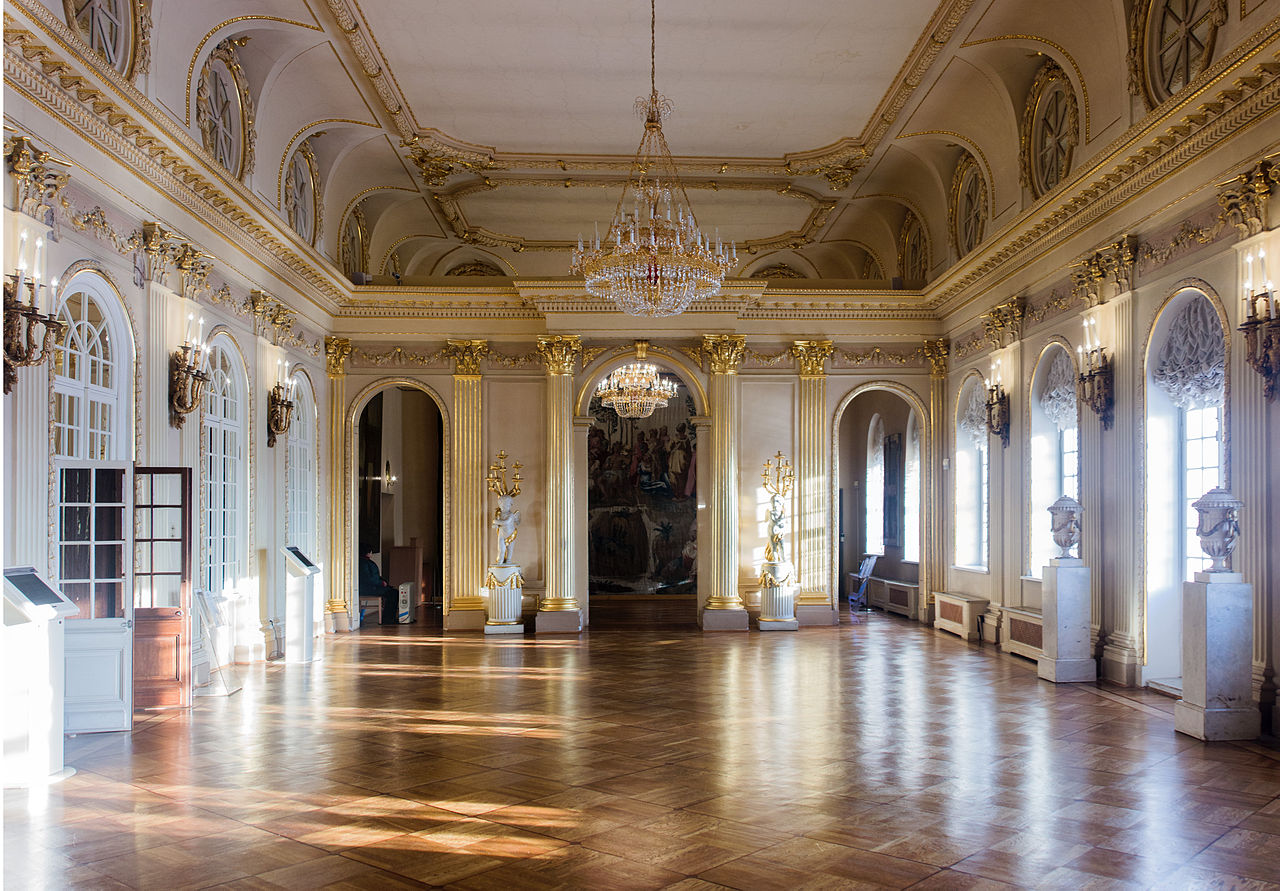 Михайловский дворец бальный зал