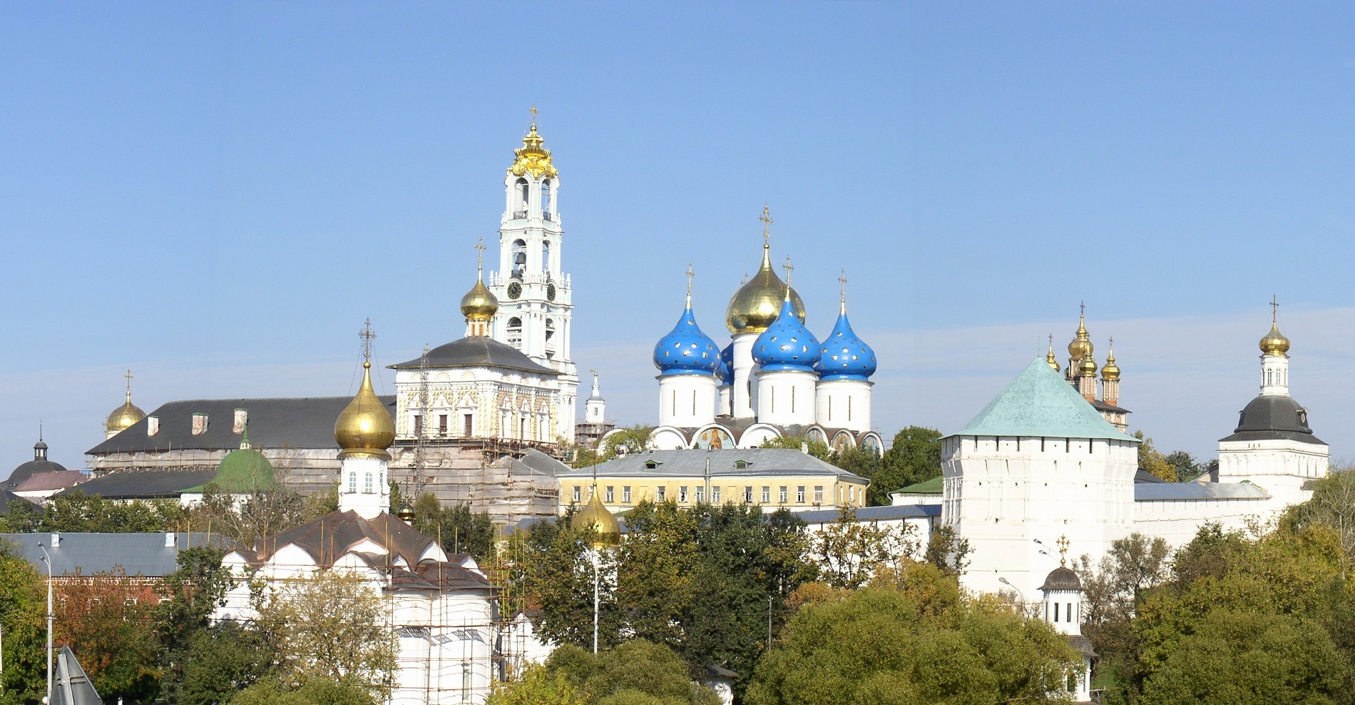 Троице-Сергиева лавра: описание, история, фото, точный адрес