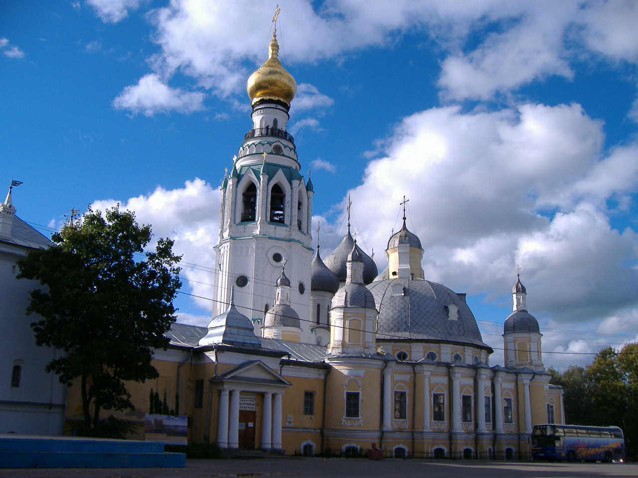 Вологда Воскресенский собор картинная галерея