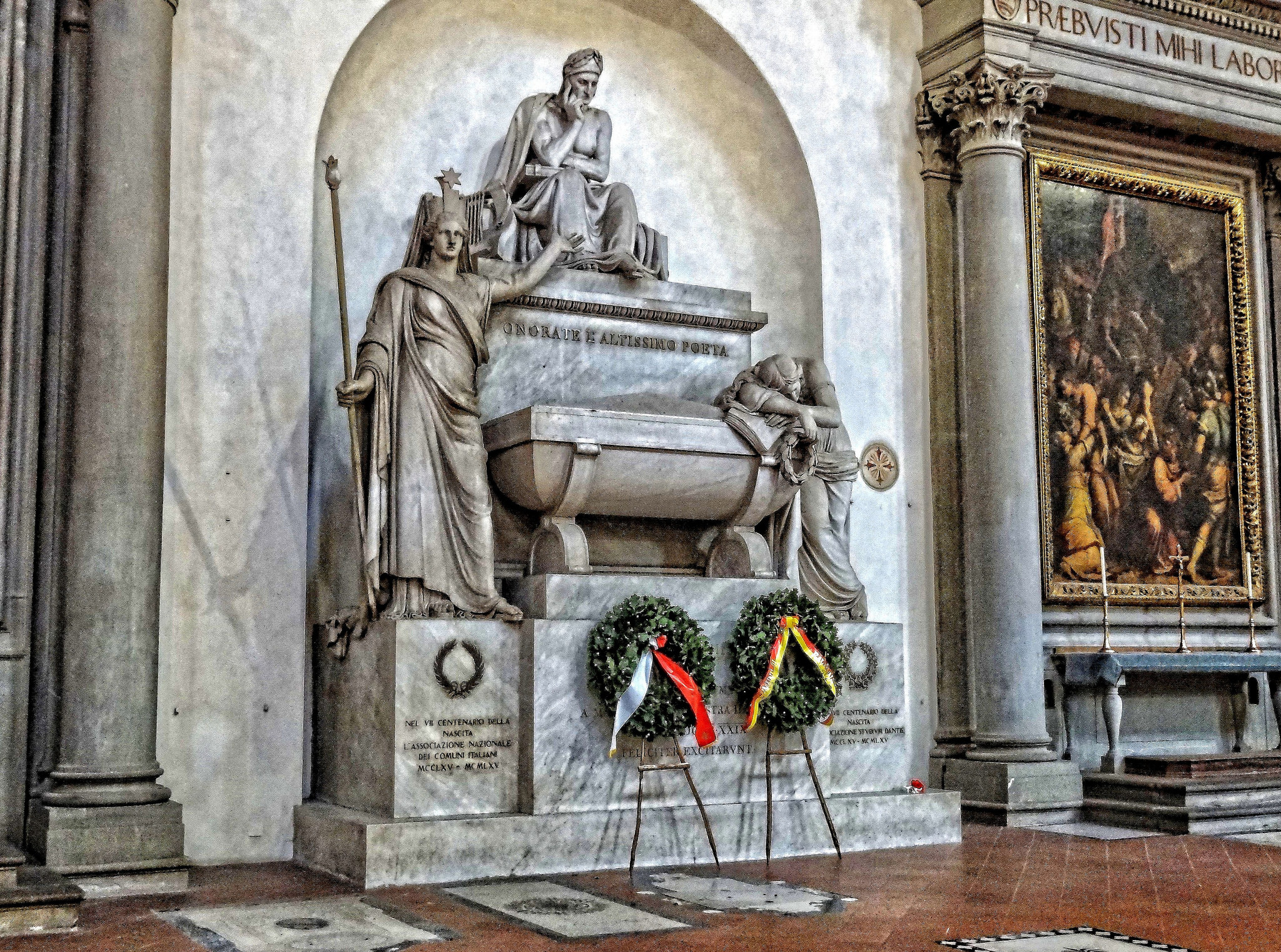 Флоренция данте. Могила Данте Алигьери. Могила Данте в Равенне. Надгробие Данте в Равенне. Данте Алигьери мавзолей.