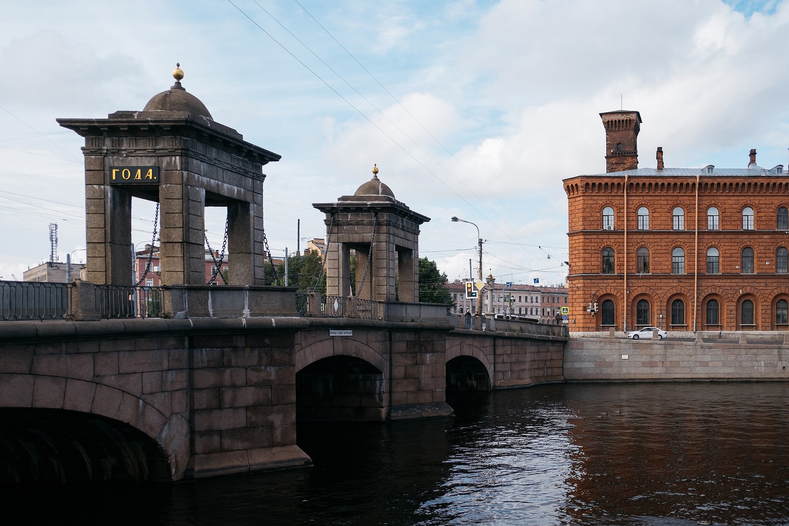 Калинкин мост фото Петровский Петербург: прогуляемся по Северной Венеции в компании с императором