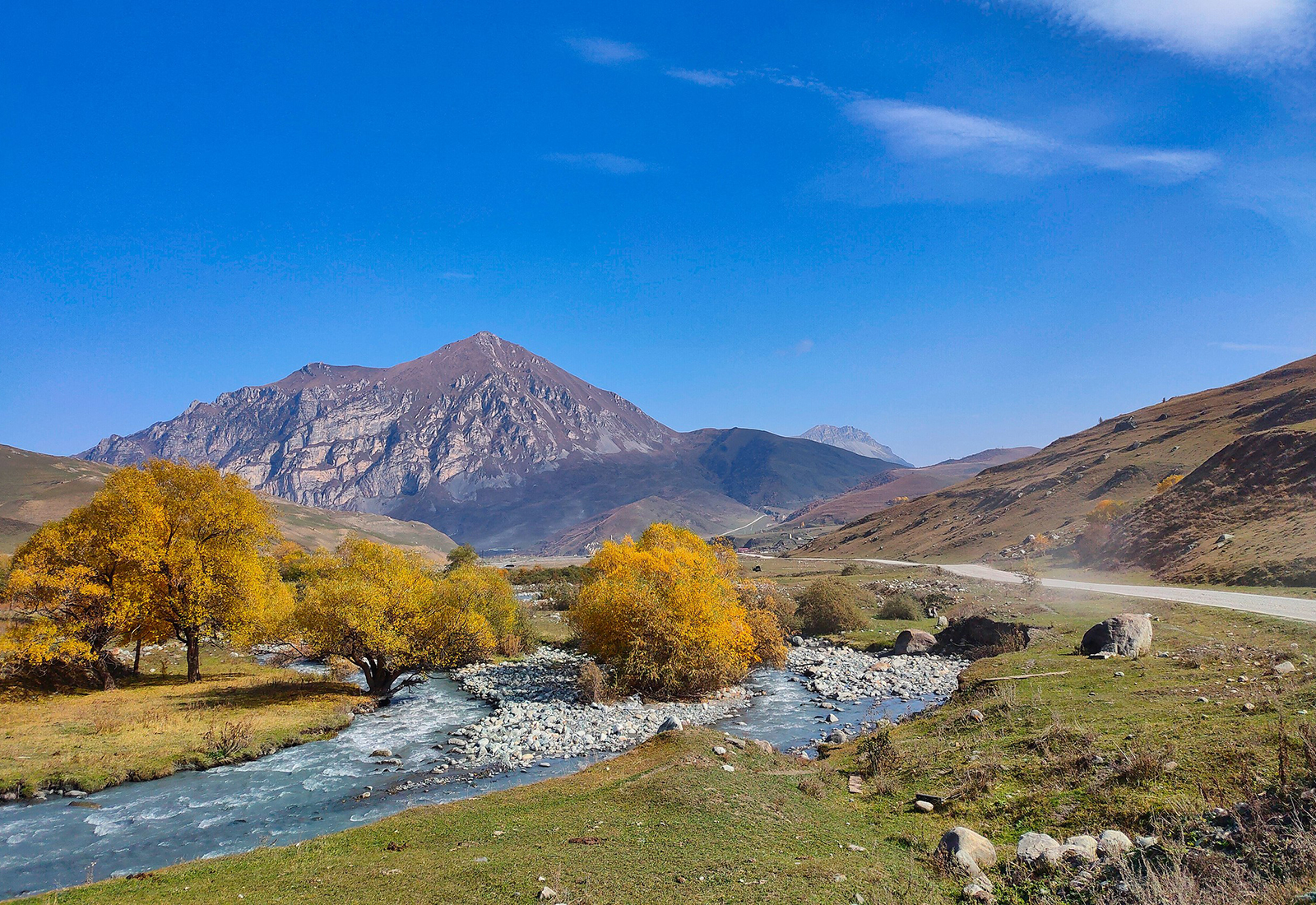 6 горных курортов России, где осенью очень красиво