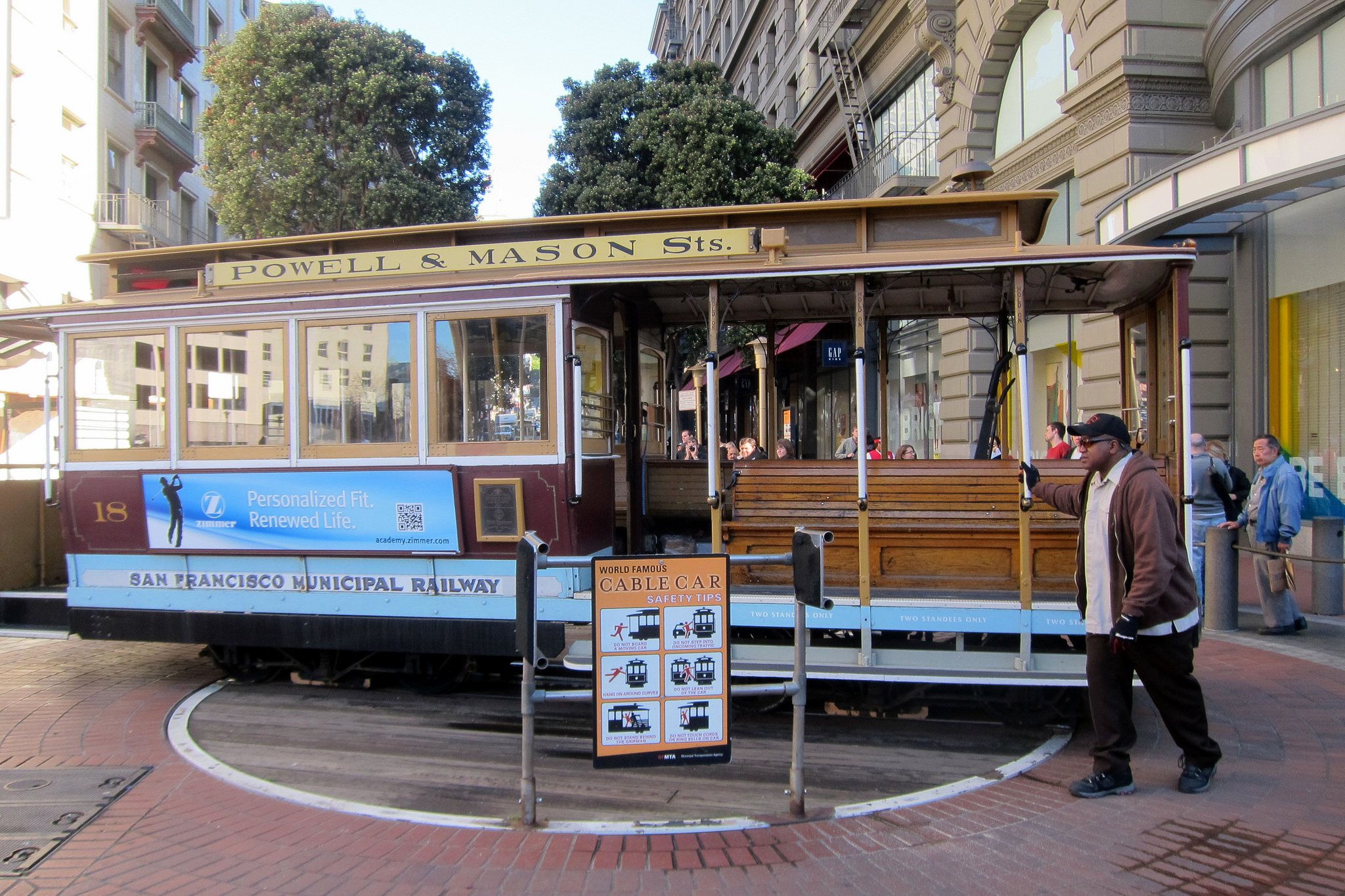 Канатный трамвай. Канатный трамвай Сан-Франциско. Канатный трамвайчик в Сан Франциско. Канатная дорога Сан Франциско. Фуникулер Сан Франциско.