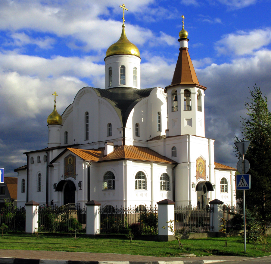 Реутов храм Казанской иконы Божией матери