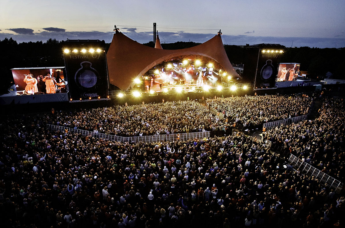 24 июня - 1 июля: Roskilde Festival (Роскилле, Дания) .