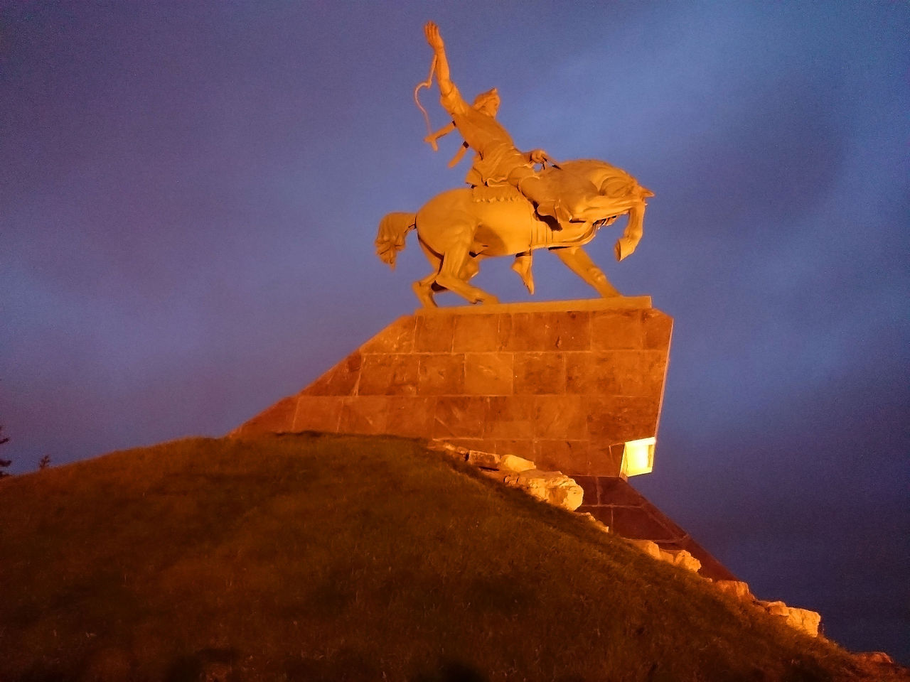 Памятник салавату юлаеву картинки