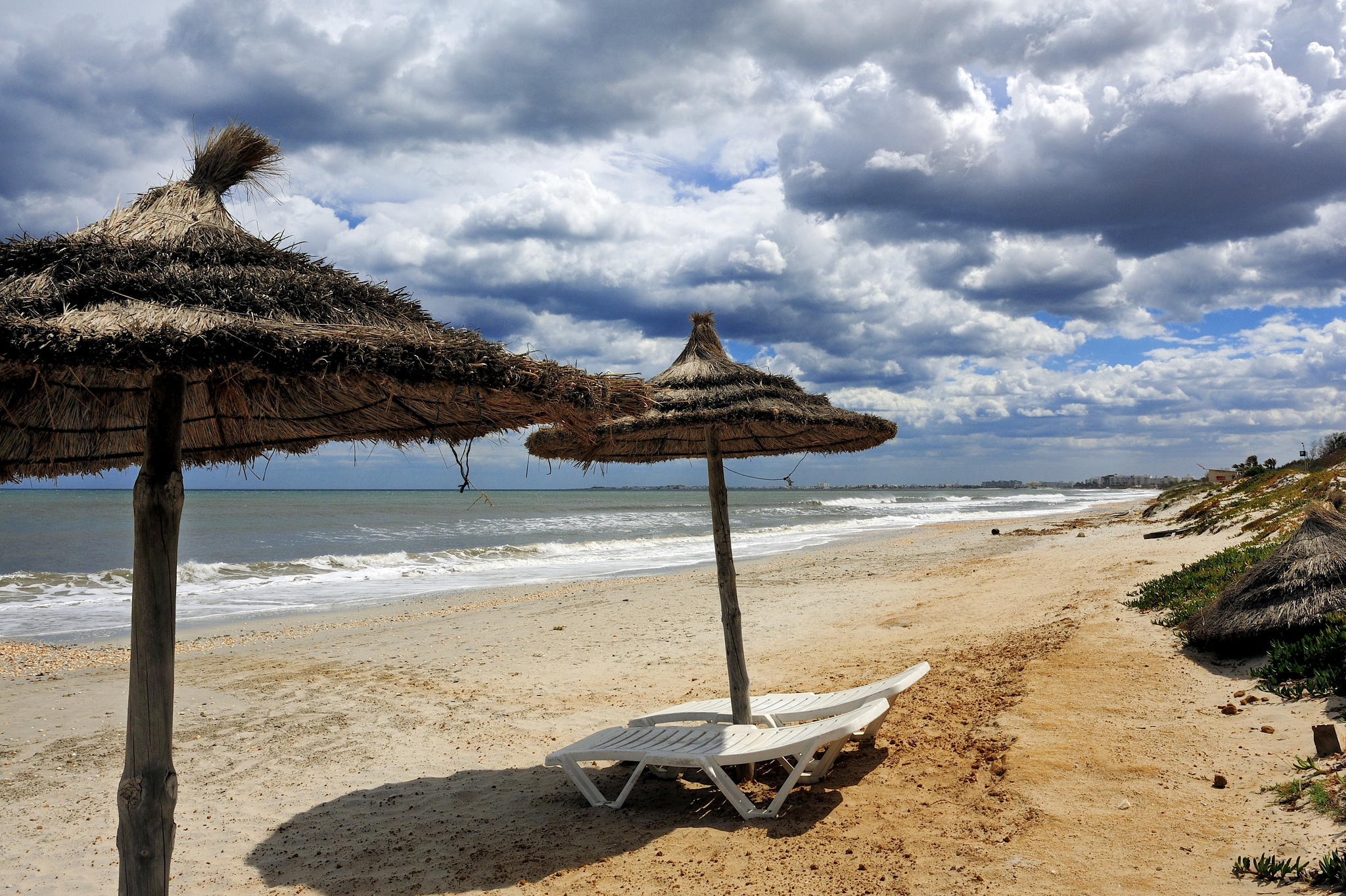 Необитаемые пляжи Туниса