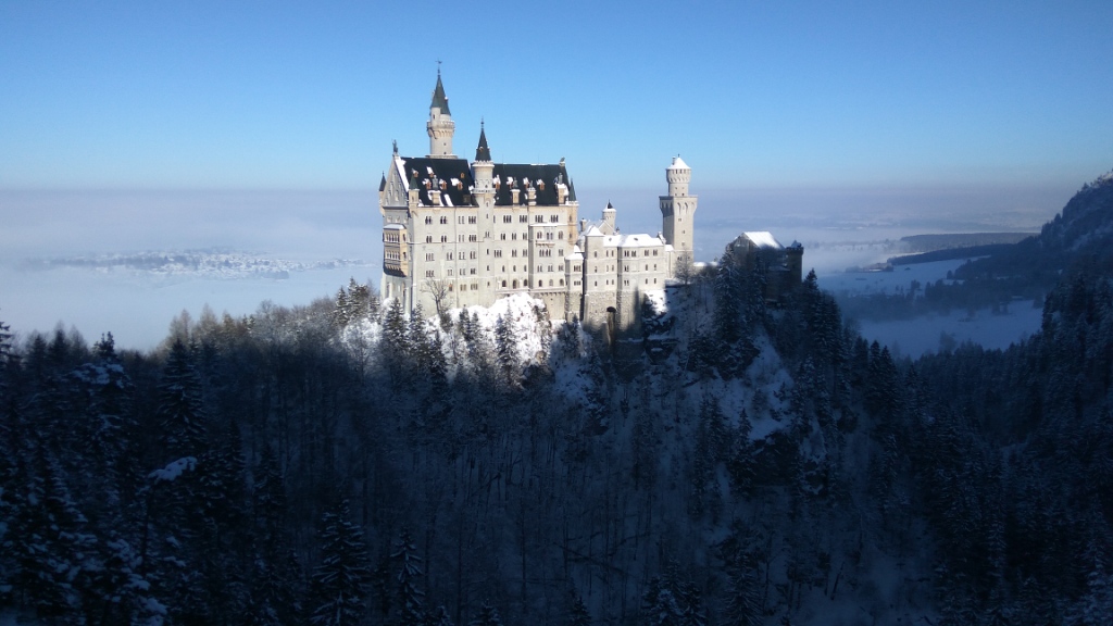 Немецкий Замок Нойшванштайн Фото