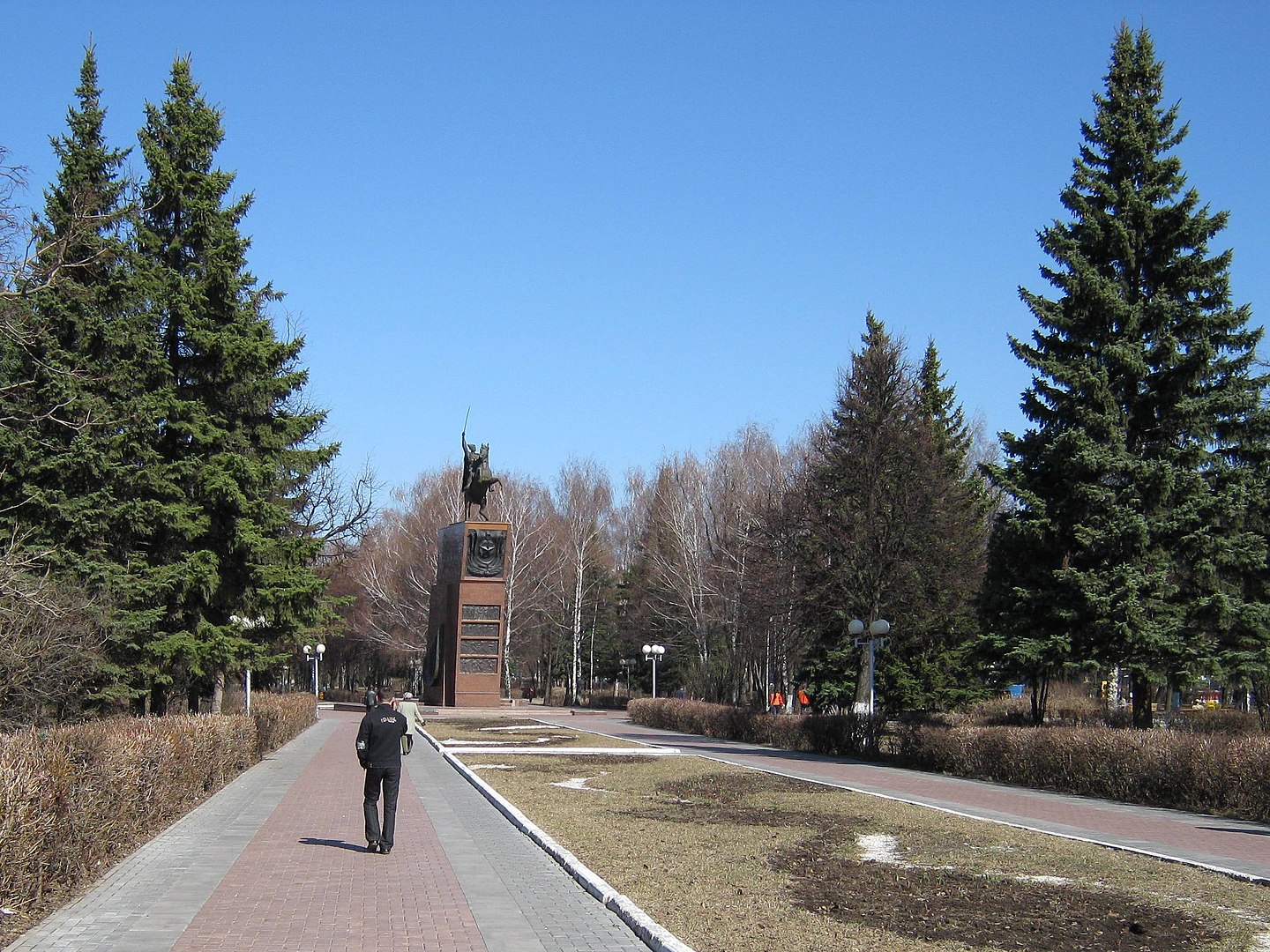 Сквер имени В. И. Чапаева в Чебоксарах — подробное описание, адрес и фото