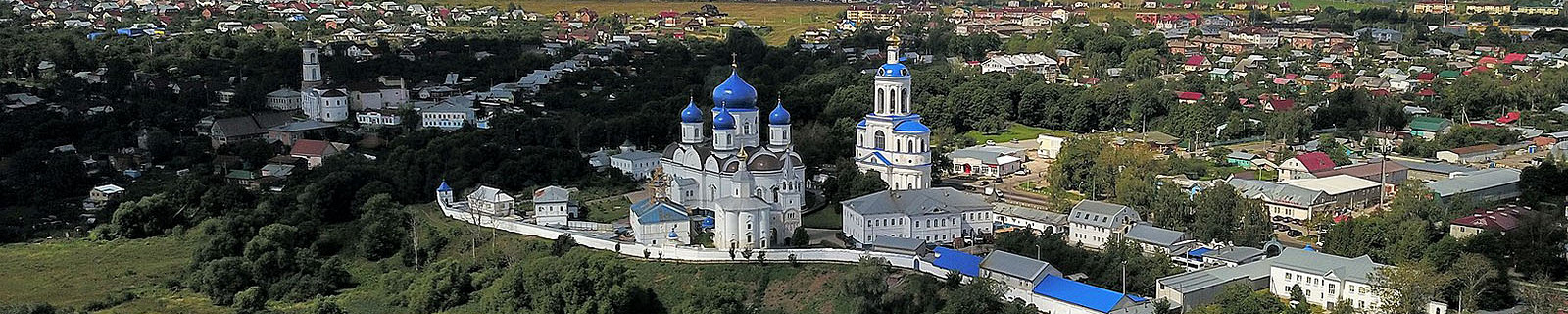 Боголюбово - 1620px-Боголюбовский-монастырь.-Съемка-с-воздуха.4