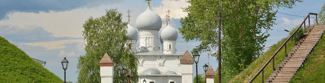 Храм в городе Белозерск