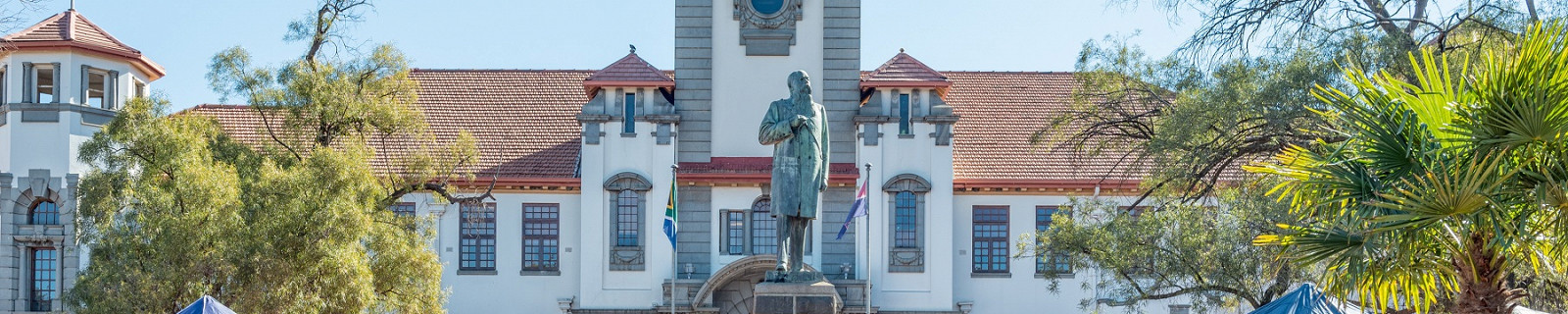 Торговые палатки на фестивале искусств Свободного штата в Блумфонтейне