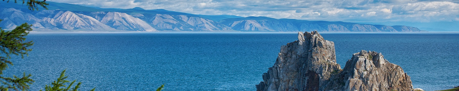 Вид на скалу Шаманка, Байкал