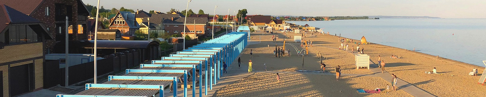 Красивый современный пляж в городе Лаишево