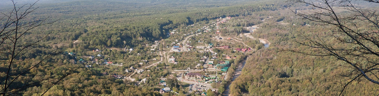 Вид с вершины деревни Гуамка