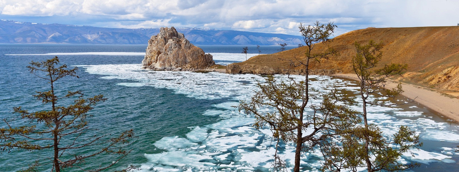 Журнал/Опасный айс-флоатинг на Байкале: отзыв о мокрых костюмах, недобросовестных организаторах и плохих фото