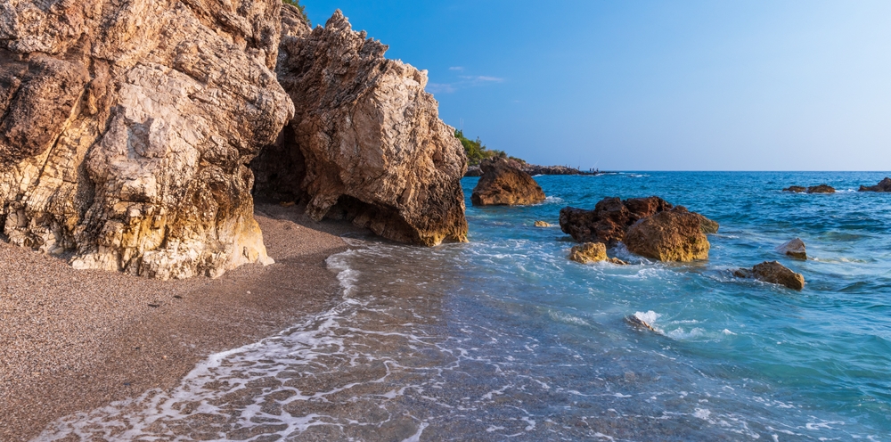 Журнал/25 минут в гору по жаре до пляжа: наш бюджетный отдых в Турции в конце августа