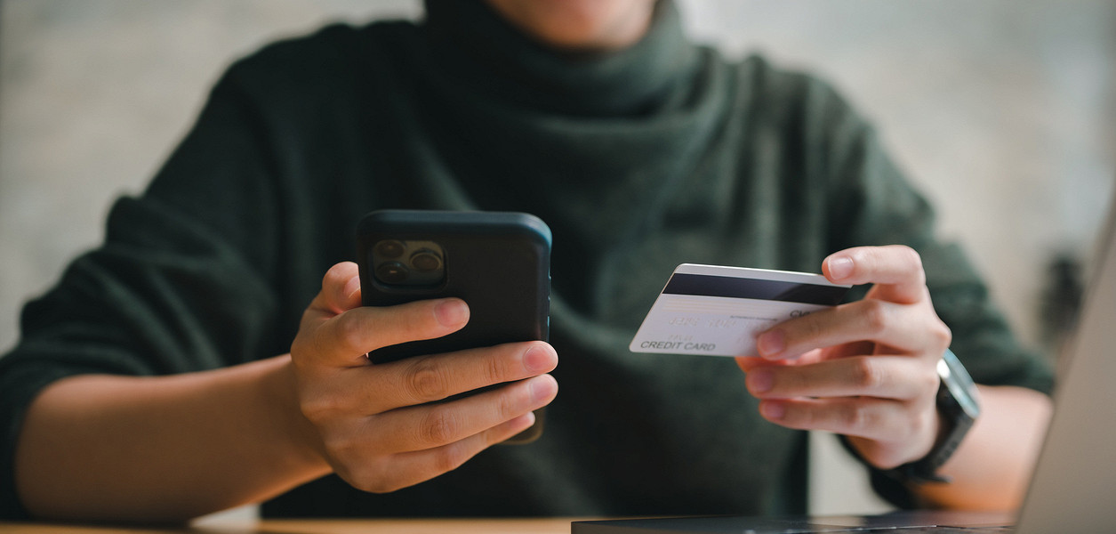 Журнал/Как и где оформить карту UnionPay в России: инструкции и советы