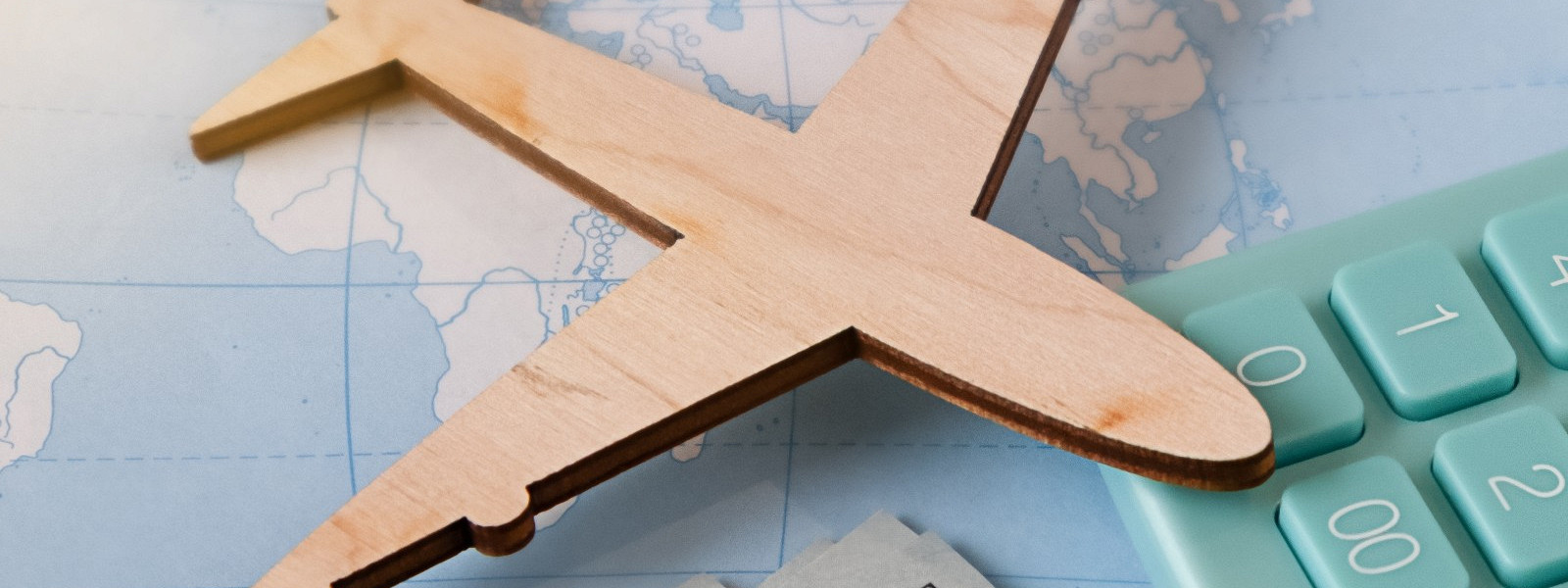 Журнал/Как понять, сколько реально стоит отпуск: калькулятор скрытых расходов