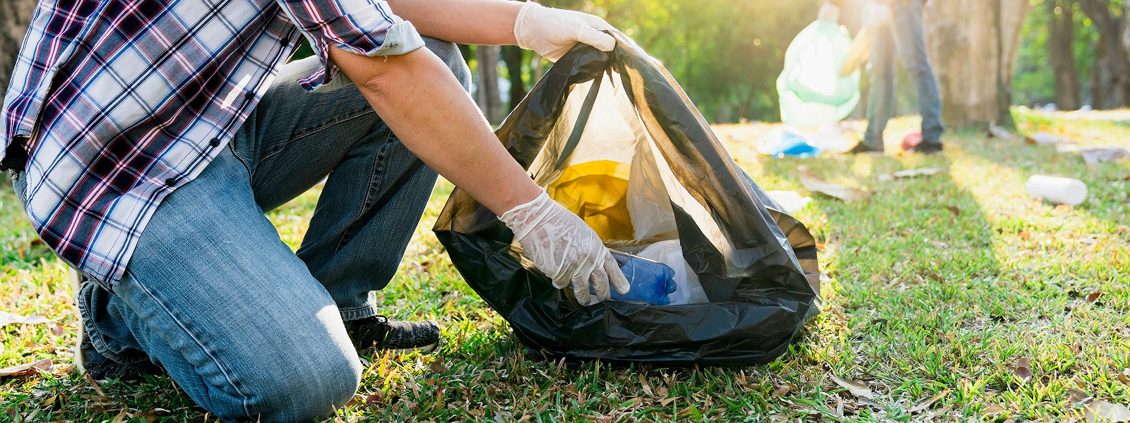 Журнал/Хэштег trashtag вдохновляет людей к очистке природы от мусора