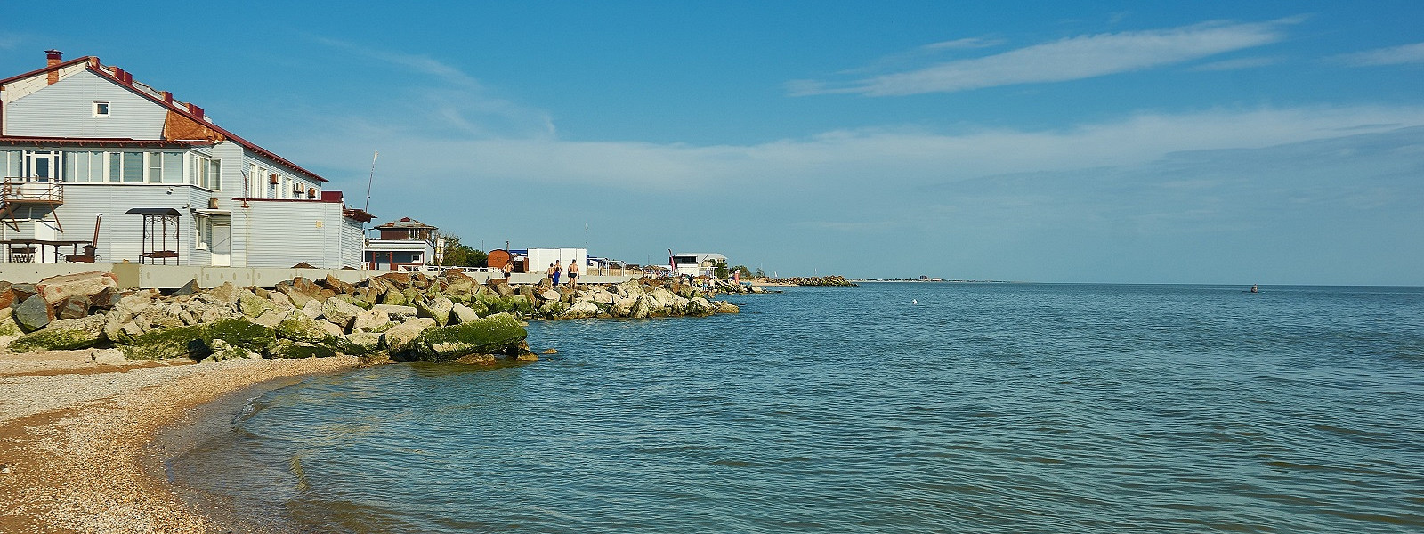 Журнал/9 курортов в России, где можно снять дом у моря недорого