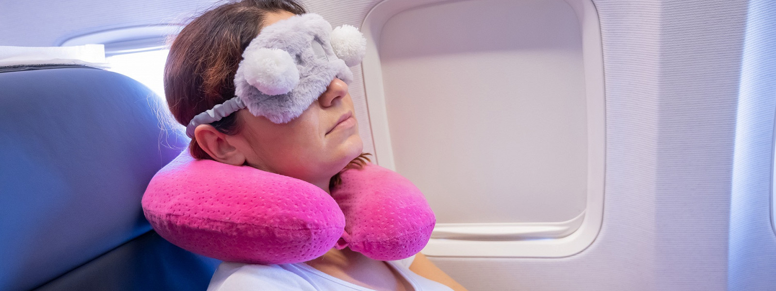 Журнал/Как не пересушить кожу в самолете