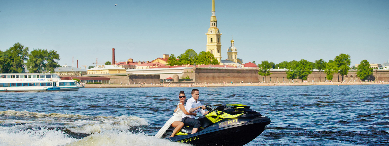 Журнал/Как выглядят жители 7 крупнейших городов России по мнению экспертов из AliExpress