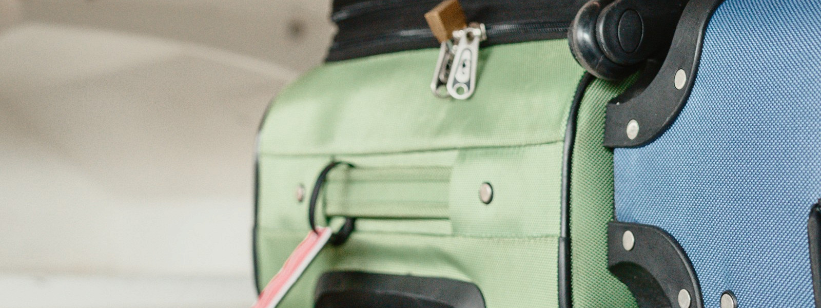 Журнал/Размер багажа в самолете: нормы, ограничения и советы путешественникам