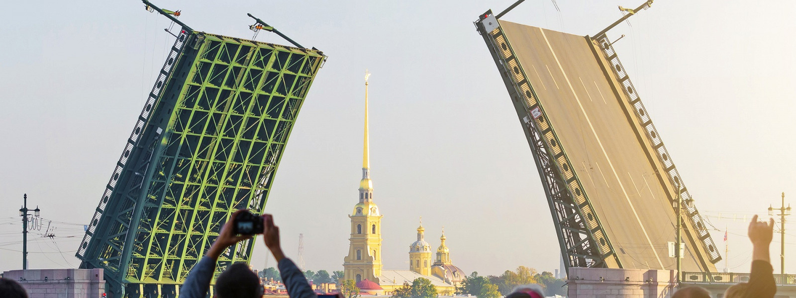 Журнал/Развод мостов в Санкт-Петербурге: когда и где смотреть