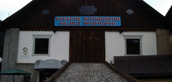 Частный музей Porsche в Гмюнде