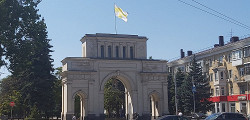 Триумфальная арка «Тифлисские ворота»
