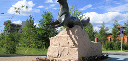 Памятник «Чёрный лис»