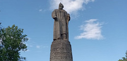 Памятник Ивану Сусанину в Костроме