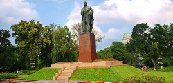 Памятник Тарасу Шевченко в Киеве