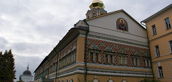Царские чертоги