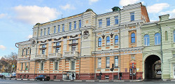 Нижне-Волжская набережная