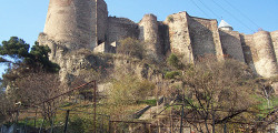 Крепость Нарикала