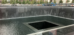 Мемориал и музей 9/11