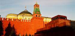 Стены и башни Московского кремля