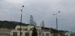Пламенные башни в Баку