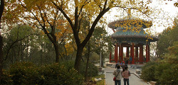 Парк «Цзиншань»