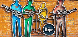 Памятник The Beatles в Екатеринбурге