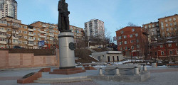 Памятник Муравьёву-Амурскому